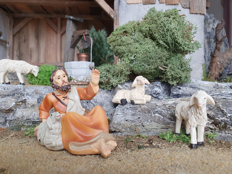 klicken um großes Bild anzuzeigen schöne Einzelfigur aus Polystone für ihr Krippenfigurenset
