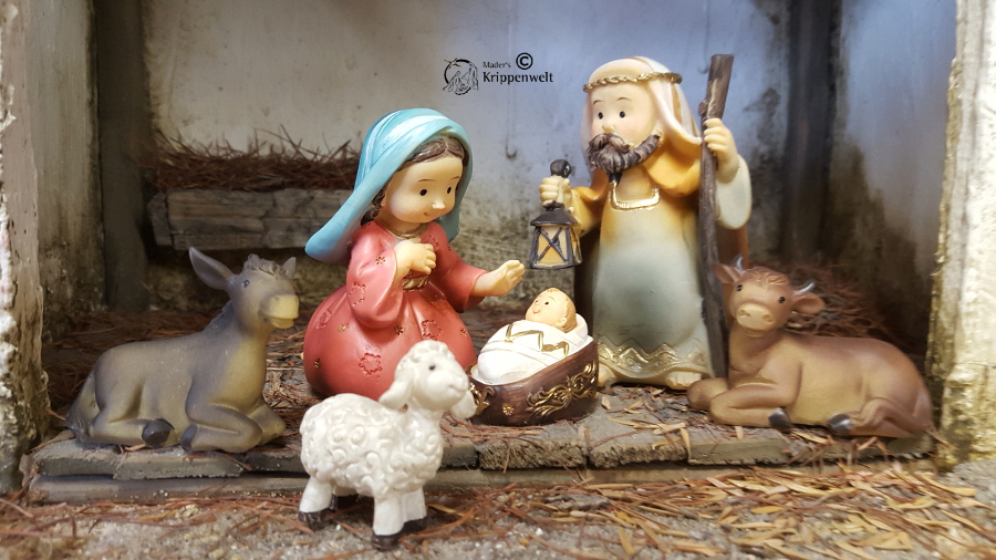 klicken um großes Bild anzuzeigen schöne Krippenfiguren für Kinder