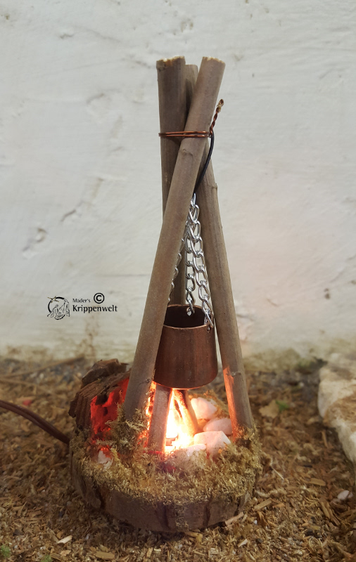 klicken um großes Bild anzuzeigen elektrisches Lagerfeuer als Krippenelektrik