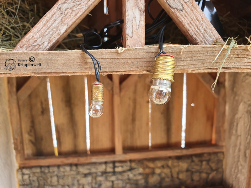 Artikel anzeigen Beleuchtung Glühbirne mit Fassung und Stecker in 2 Größen