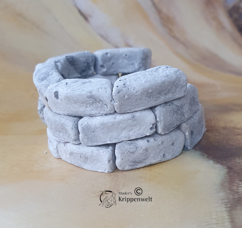 Artikel anzeigen runde Bausteine aus Gips als Krippenbaumaterial