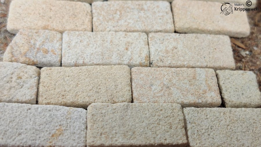 klicken um großes Bild anzuzeigen Sandsteinplättchen für den Krippenbau
