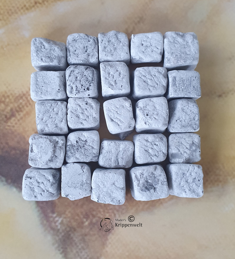 klicken um großes Bild anzuzeigen Krippenbaumaterial quatratische Bausteine