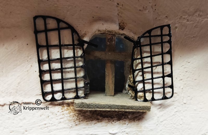 klicken um großes Bild anzuzeigen Fenstergitter als Krippenzubehör